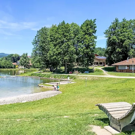 29 By Interhome アパート